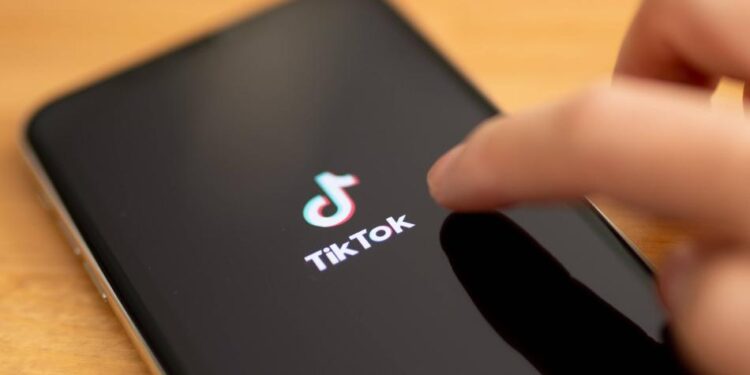 Niña de 12 años murió al intentar hacer un peligroso reto de TikTok