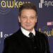Jeremy Renner en “estado crítico” tras sufrir un accidente en Año Nuevo