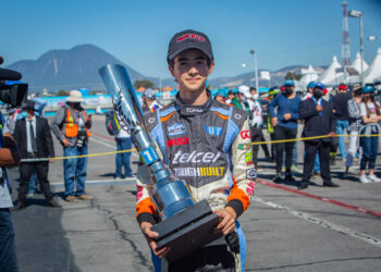 Choque en la autopista Valle de Bravo-Toluca provoca el fallecimiento de un joven piloto de la Nascar