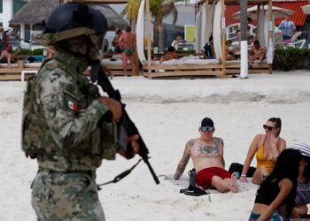 VIDEO: EEUU emitió alerta de seguridad a sus turistas por violencia en Cancún debido al pleito con Uber