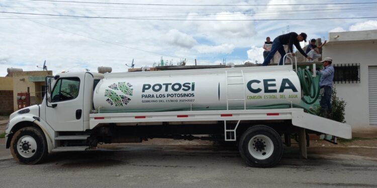 CEA activa plan emergente de distribución de agua tras fallo en ducto del Realito