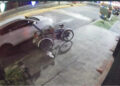 VIDEO| Mujer atropelló a vendedor de tamales y se dio a la fuga