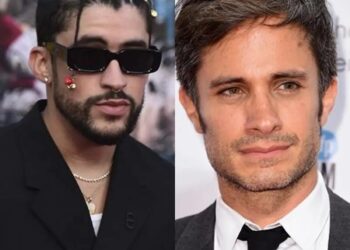 FOTO: Bad Bunny se besa con Gael García y la imagen se hace viral