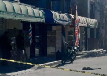 Balean una barbería en la Col. Progreso