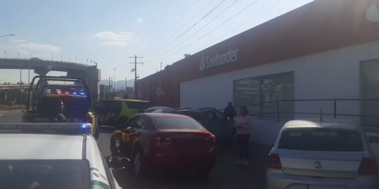 VIDEO| Asaltan banco Santander en zona metropolitana de SLP