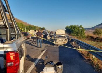 Encontraron dos cuerpos calcinados dentro de un vehículo en Culiacán