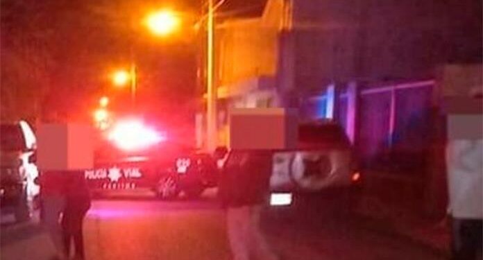 Muere motociclista al pasar un tope a exceso de velocidad y chocar contra un árbol