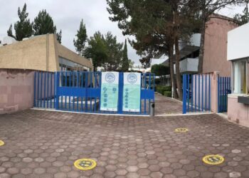 Estudiantes de la Facultad de Ciencias de la Comunicación exigen que no se recontrate a catedrático acosador