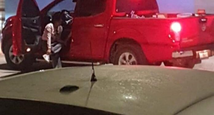 Ejecutan dentro de su camioneta a una persona en colonia Los Salazares