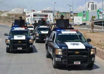 Policías estatales asaltaron a una familia