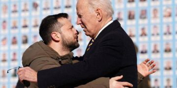 Joe Biden visita Ucrania “de sorpresa” para dar su apoyo  a casi un año de la invasión de Rusia