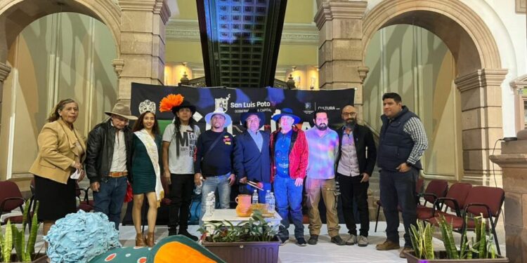 Realizaron conversatorio sobre San Juan de Guadalupe en Palacio Municipal