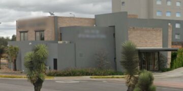 Interponen denuncias a personal de restaurante en la 57 por acoso sexual y laboral ante la FGE