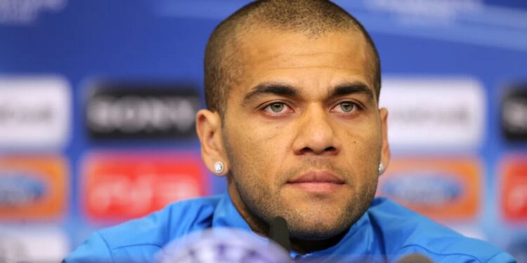 La Fiscalía pide mantener preso a Dani Alves ya que la prueba de ADN lo incrimina