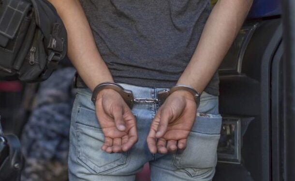 Sujeto fue detenido por machetear a un hombre durante una riña