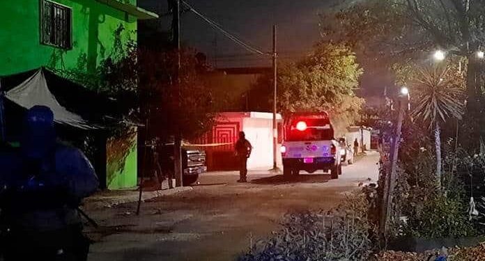 Ejecutan a un joven dentro de su camioneta en la Salk 2