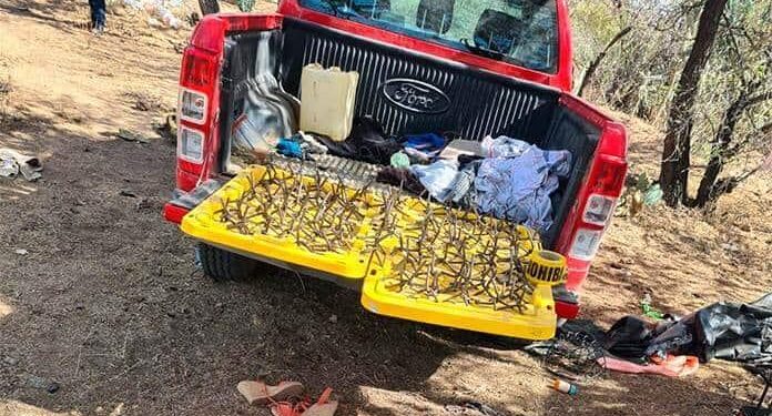 Hallan restos óseos y camioneta robada en camino a la Delegación de Bocas
