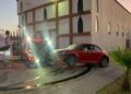 Automovilista pierde el control y se mete hasta el atrio de un templo en Avenida Cactus