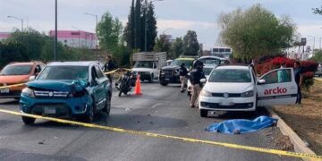 Hombre muere atropellado en la carretera 57