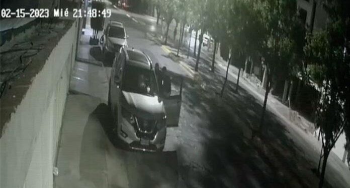 VIDEO: Graban asalto que sufrió una mujer en las Lomas