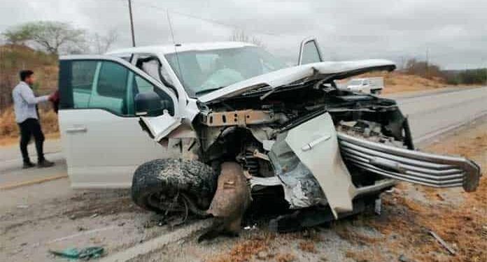 Accidente automovilístico dejó un saldo de 6 lesionados y cuantiosos daños materiales