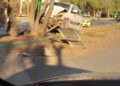 Auto se impacta contra un árbol en la salida de la carretera a Zacatecas