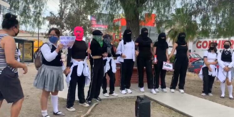 Estudiantes del Cobach 28 alzan la voz contra el acoso sexual
