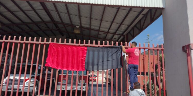 Bomberos se pronuncian en huelga por anomalías en el patronato