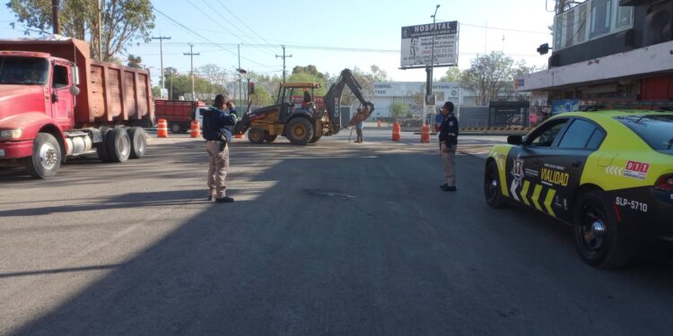 Desnivel de Avenida Muñoz y Vasco de Quiroga será cerrado por obras
