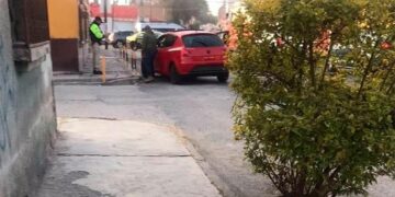 Balean a elemento de la Policía de Investigación en la Industrial Mexicana