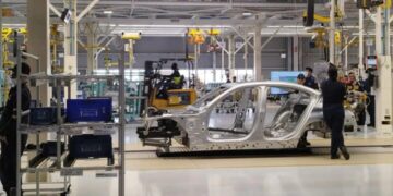 ¿Te gustaría trabajar en BMW? La empresa alemana abre vacantes en SLP