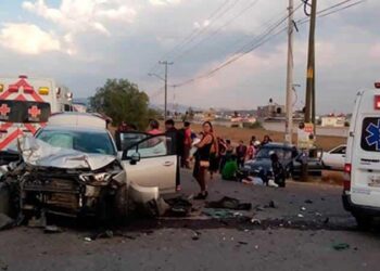 Cinco heridos en fuerte choque en Carr. a Rioverde