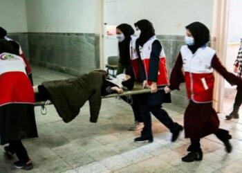 Más de 100 detenidos por envenenamiento de niñas en escuelas de Irán