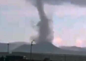 VIDEO: Poderoso tornado sorprende a los habitantes de Villa de Reyes