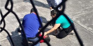 Niño se lanzó de un segundo piso tras ser acusado de robar dinero a su maestra: “Le dijeron que dejara de existir”