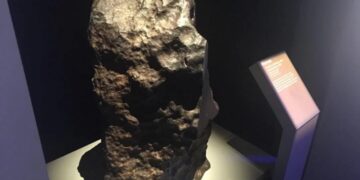 La historia del meteorito que cayó en San Luis Potosí y ahora está en Francia