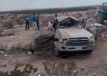 Mueren 2 mujeres al accidentarse una familia regia cerca de Real de Catorce
