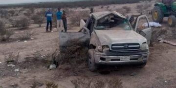 Mueren 2 mujeres al accidentarse una familia regia cerca de Real de Catorce