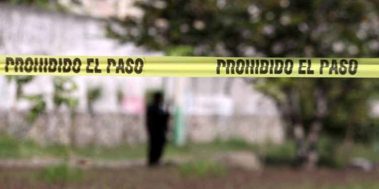 Detienen a dos policías de Puebla por violar a mujer a cambio de no multarla