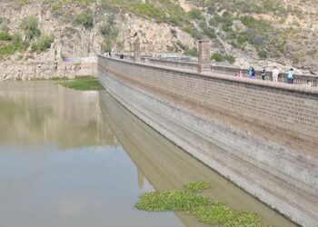 Joven se suicida en la Presa de San José