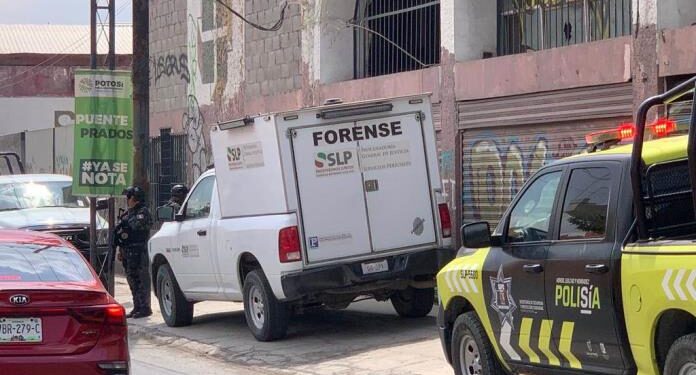 Encuentran cadáver de una mujer en Prados