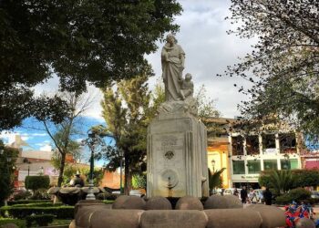 Viernes mayormente soleado en la capital potosina