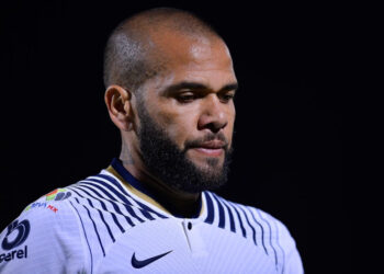 Dani Alves declara que sí tuvo relaciones pero mintió para ocultar su infidelidad