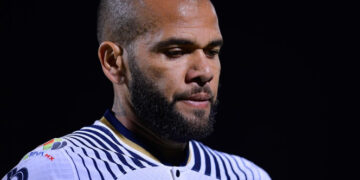 Dani Alves declara que sí tuvo relaciones pero mintió para ocultar su infidelidad