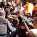 VIDEO: Se arma zafarrancho entre Policías Municipales y manifestantes