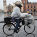 Día nublado con tormentas eléctricas dispersas