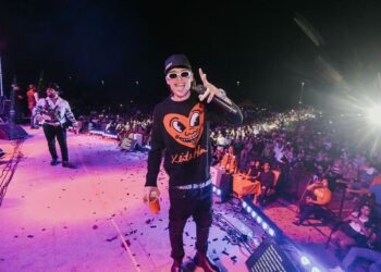 ¿Quién es Peso Pluma, el cantante de “corridos belicones”, y de dónde salió su apodo?