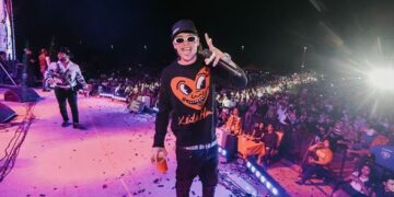 ¿Quién es Peso Pluma, el cantante de “corridos belicones”, y de dónde salió su apodo?