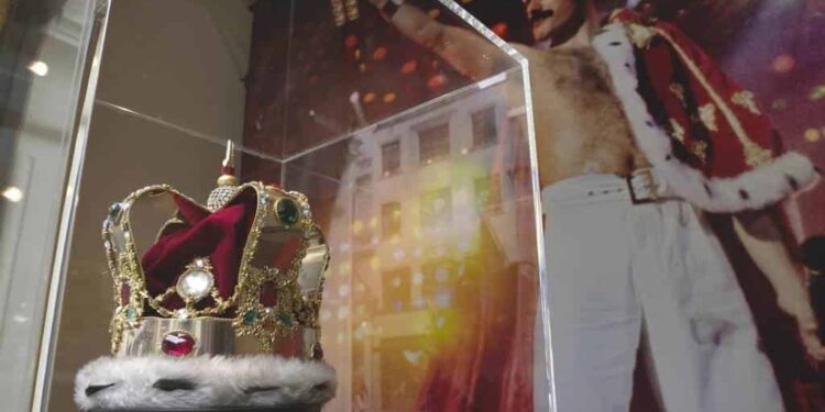 FOTOS: La colección personal de Freddie Mercury saldrá a subasta en Sotheby’s