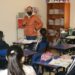 Más de 561 mil alumnos de educación básica regresaron a clases este lunes